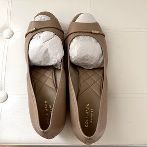 Cole Haan - Grand OS - Beige Open Toe Wedges s.11 with rubber sole